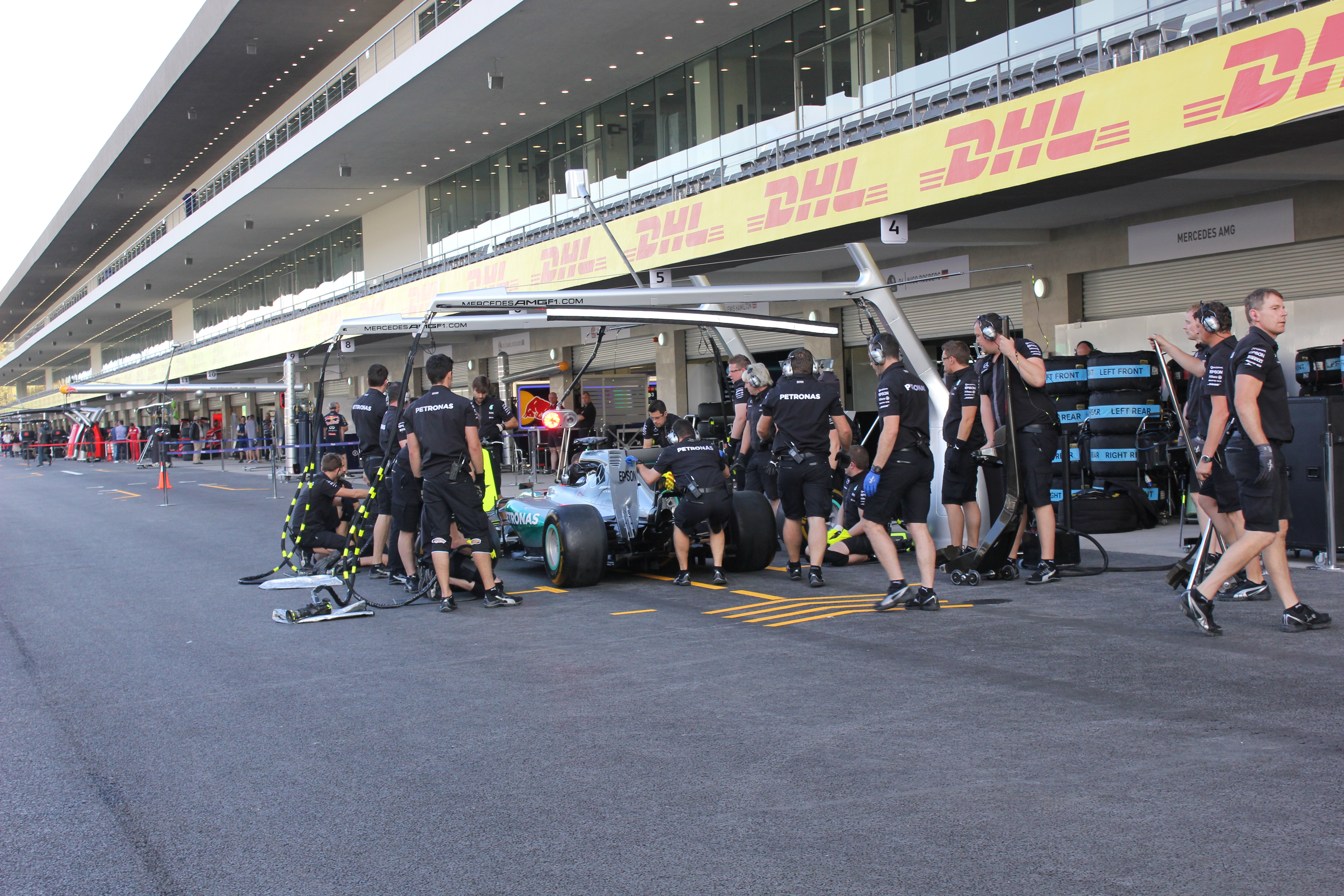 pitlane_04