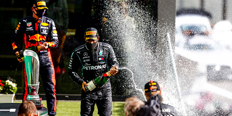 Hamilton vence en Bélgica y se acerca a dos victorias del récord de Schumacher