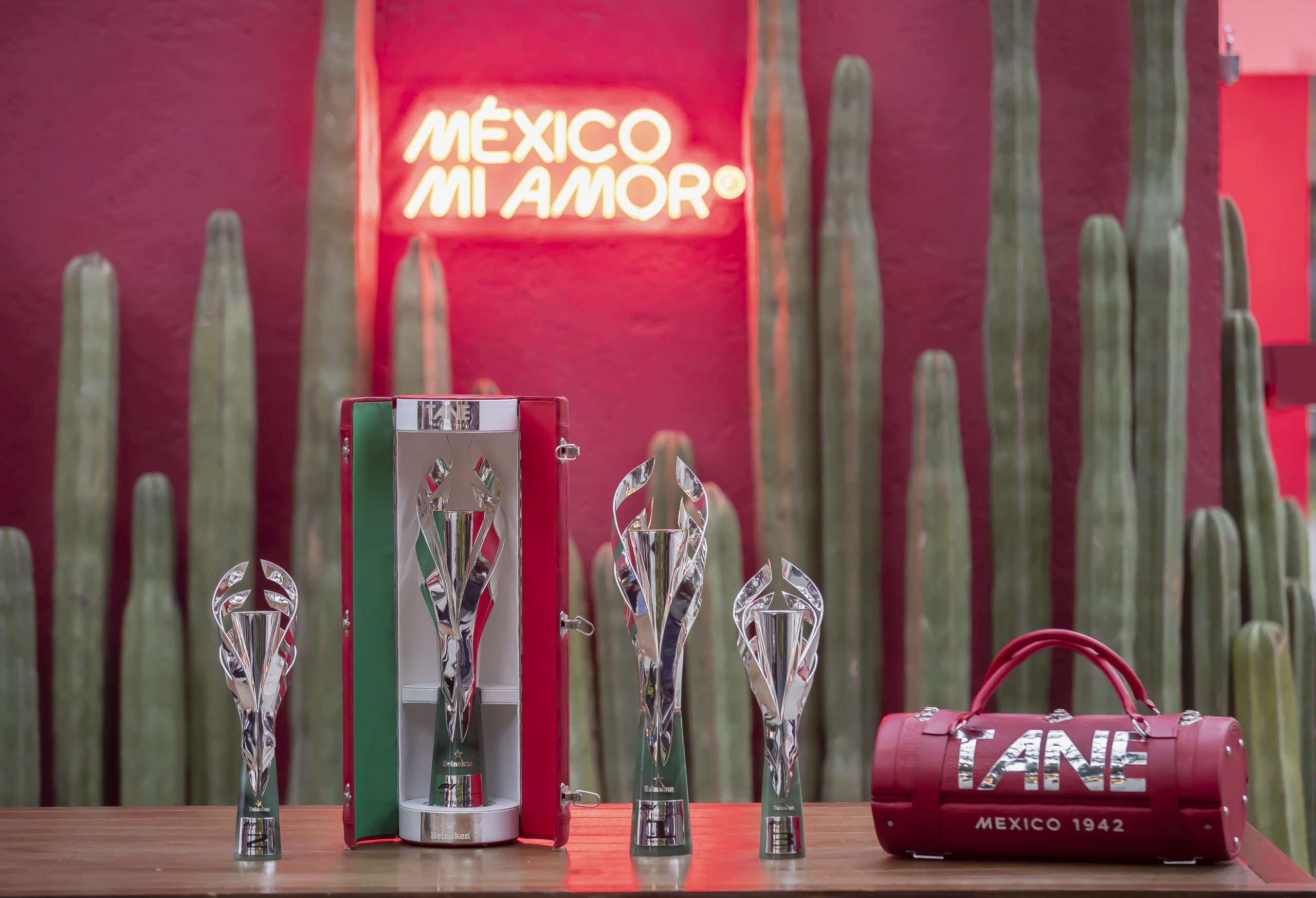 LA CASA DE LUJO TANE MÉXICO 1942, CREA LOS TROFEOS PARA EL FORMULA 1 GRAN PREMIO DE LA CIUDAD DE MÉXICO 2021 PRESENTADO POR HEINEKEN.