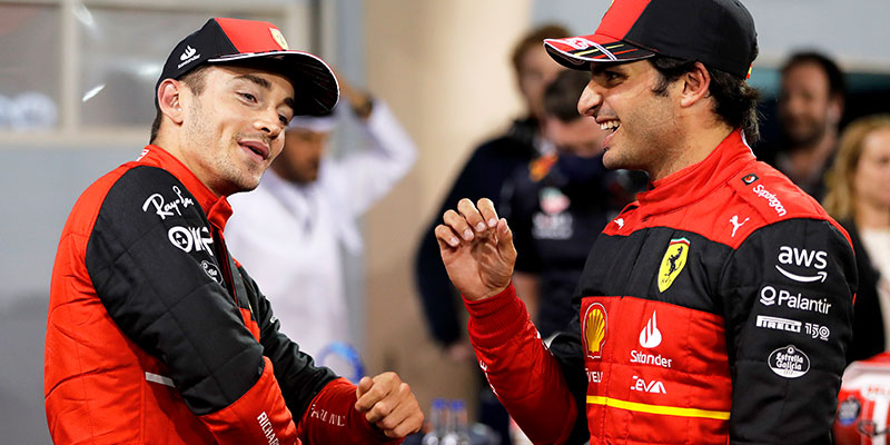 Leclerc supera a Verstappen y logra la primera pole del campeonato 2022