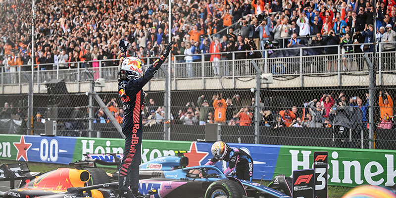 Verstappen gana en Holanda